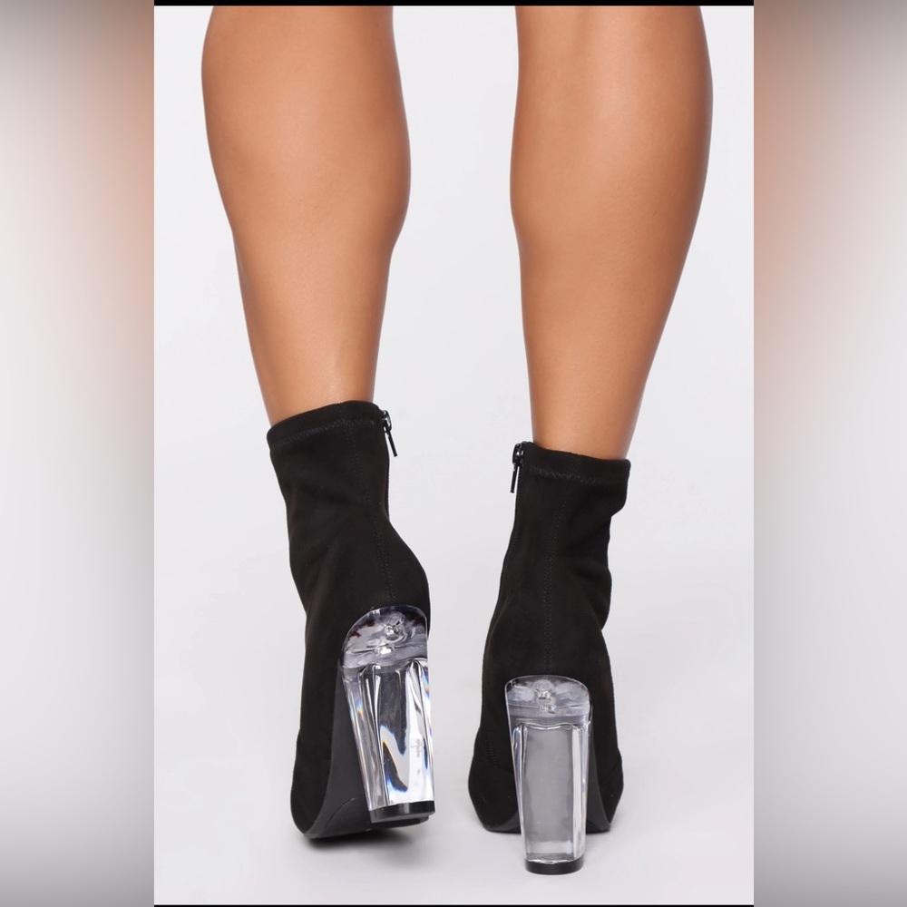 NIB Fashion Nova Luna Ankle Bootie - Picture 10 of 10